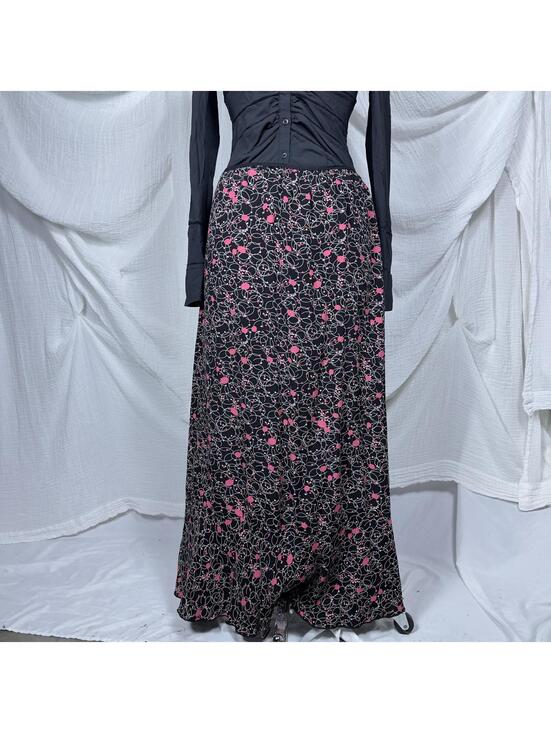 Dresses & Skirts - Y2k 2000s Whimsygoth Preppy Coquette Boho Black & Pink Floral Maxi Skirt (M)